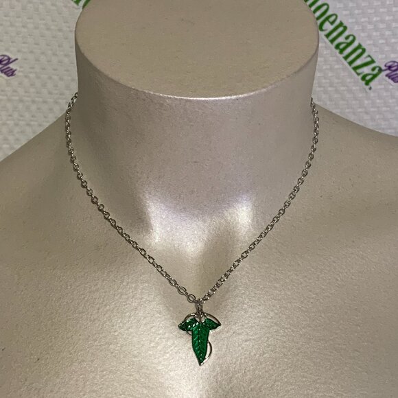 Neon Tuesday Necklace Lord Of The Rings Lorien Leaf Jewelry Silver Tone LOTR - Picture 1 of 4